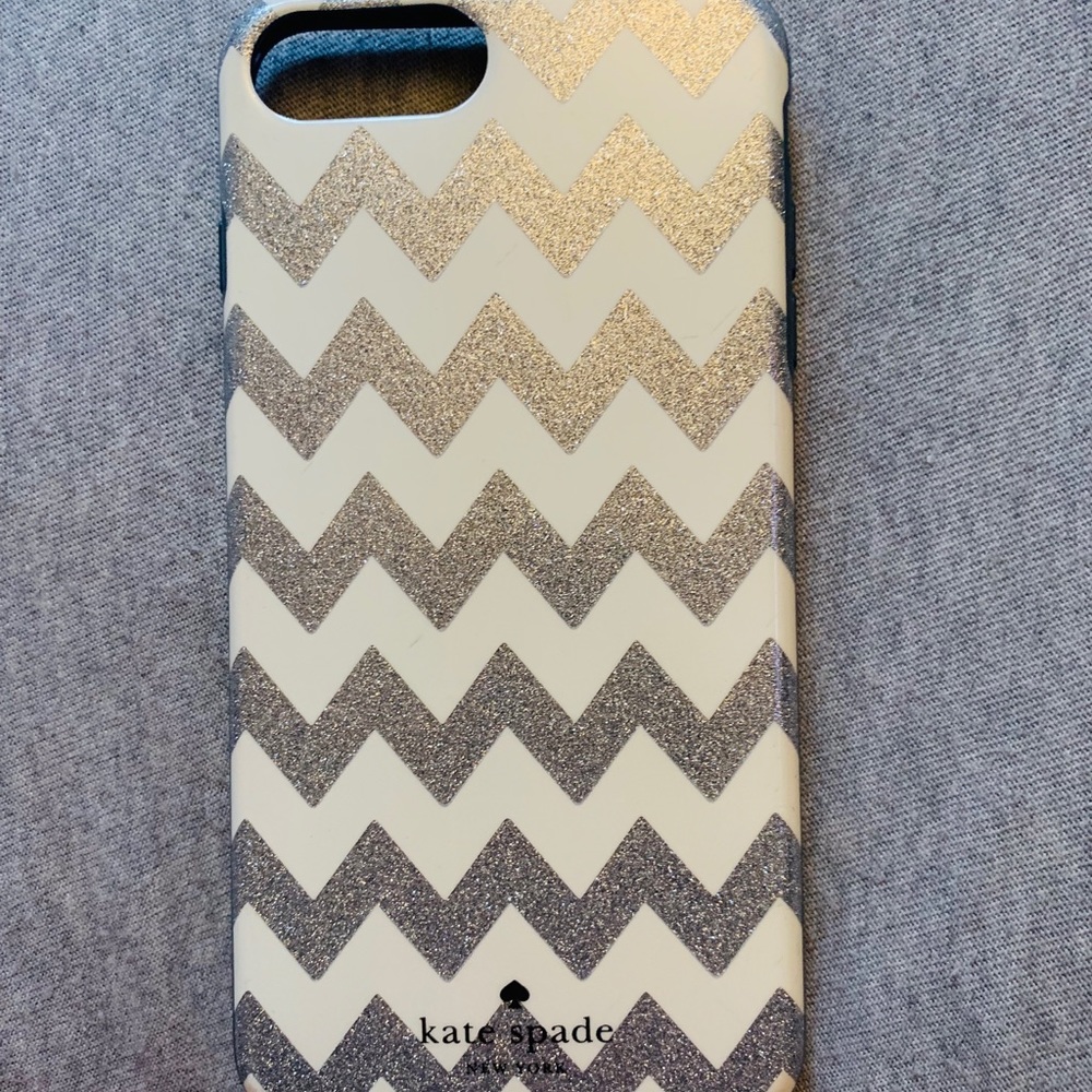 Kate Spade flex shell chevron case